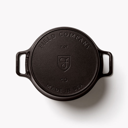 Underside of the No.10 Cast Iron Dutch Oven showing the Field Company and Made in USA stamps