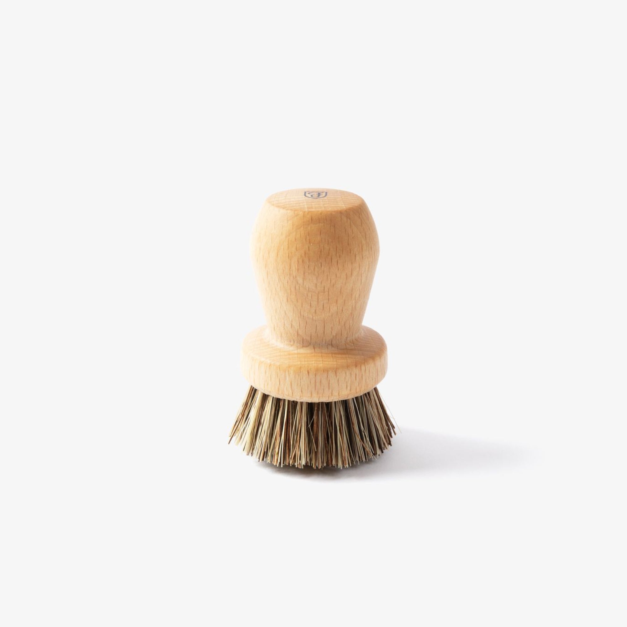 Beech wood Field pot brush with stiff natural bristles, on white background