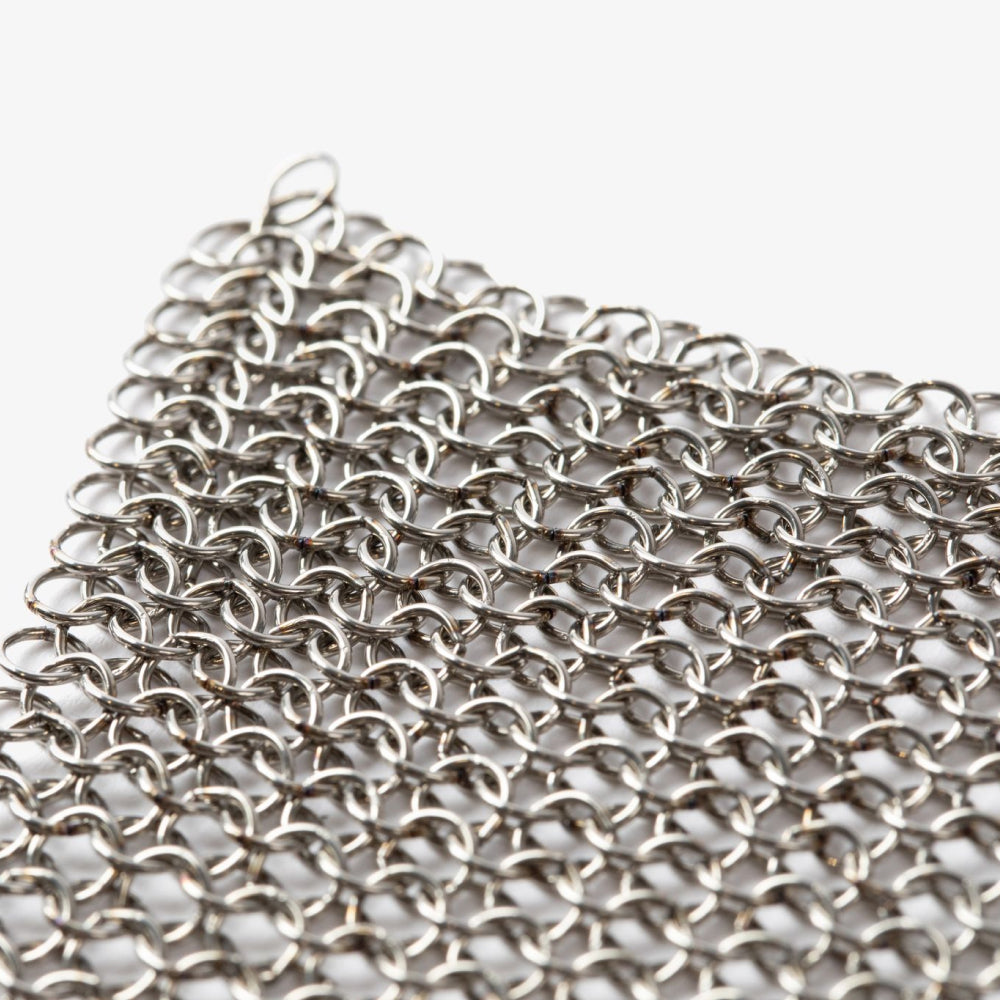 Texture close-up of the stainless rings of the Field Chain Mail Scrubber