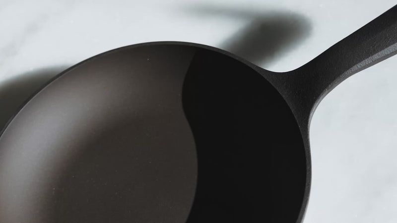 Video close-up of the Field Skillet and its handle in dramatic light