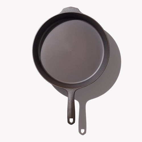 Overhead view of the No.10 Field Cast Iron Skillet with helper handle at top